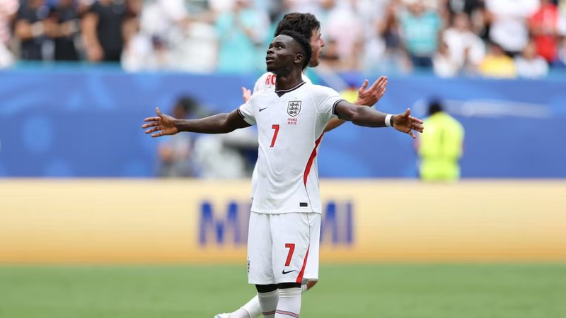 Mesmo com reação da França no segundo tempo, Inglaterra, de Saka, ficou com o bronze na Copa - Reprodução/FIFA