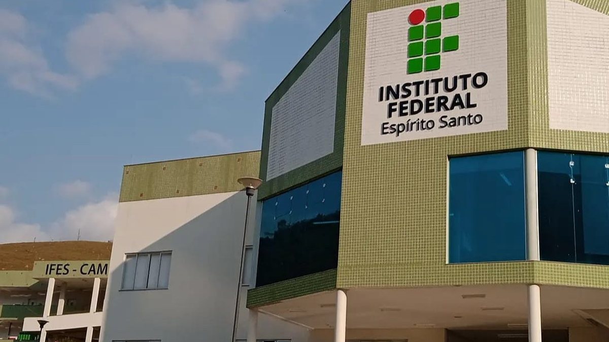 Candidatos deverão fazer apenas uma prova de redação, que servirá como critério de seleção para as vagas no ensino superior - Reprodução/Ifes
