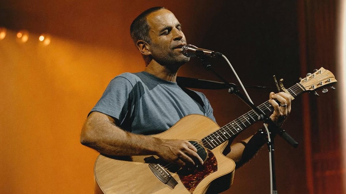 Jack Johnson volta ao Brasil com nova turnê, acompanhado de convidados especiais - Reprodução/Instagram @jackjohnson