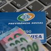 BPC é pago pelo INSS a idosos e pessoas com deficiência de baixa renda, sem necessidade de contribuição - Adobe Stock