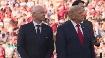 Infantino e Trump distribuem medalhas aos jogadores de Espanha e Argentina no final da Copa do Mundo 2026 - Reprodução Youtube