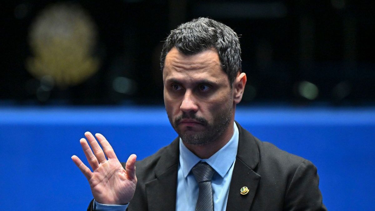Líder nas pesquisas, Senador Cleitinho pode não ser candidato ao governo de Minas Gerais - Foto: Ton Molina/Agência Senado