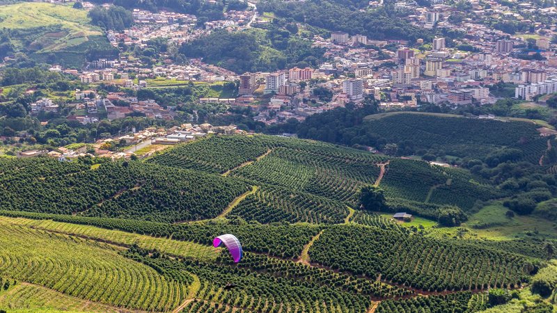 Viajar para Serra Negra sai mais barato que Campos do Jordão e São Roque