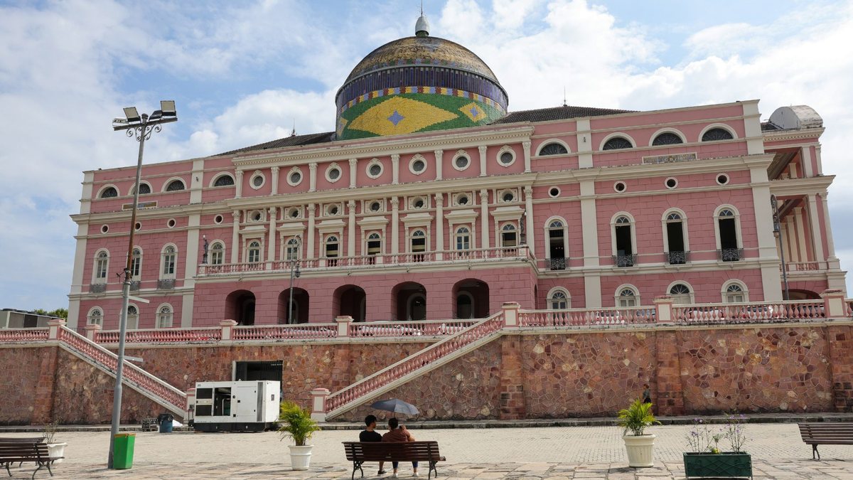 Teatro Amazonas, em Manaus, foi projetado como símbolo da modernização urbana - Fabio Rodrigues/Agência Brasil