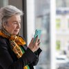 Em 2025, 49,9 milhões de brasileiros acima dos 50 anos estava conectado - Adobe Stock