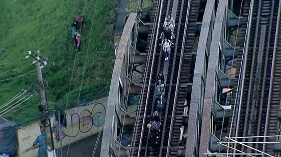 Linhas 11, 12 e 13 registraram transtornos na quinta-feira, 23 - Reprodução/TV Globo
