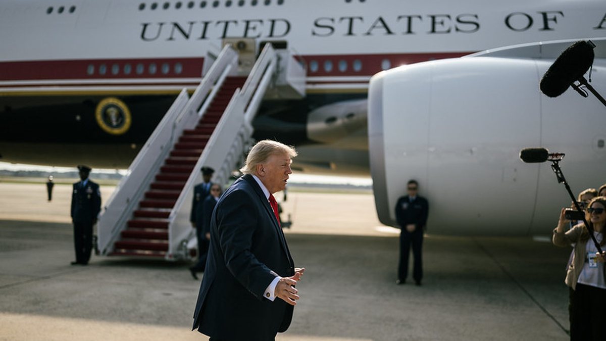 Trump também disse que vai assegurar conquista dos EUA em novas fronteiras como IA e a descoberta quântica - Daniel Torok / White House
