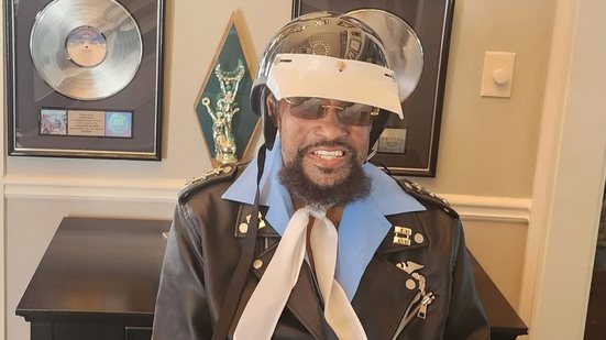 Victor Willis ficou conhecido como o "policial" do Village People - Reprodução/Facebook @victorwillis