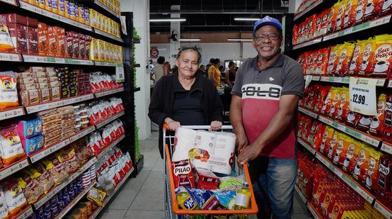 Idosos representam 46% dos clientes dos Armazéns Solidários em São Paulo - Divulgação/SESANA