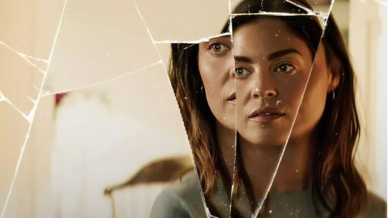 "A Mulher Secreta" chega no catálogo da Netflix no dia 28 de agosto - Reprodução/Netflix e SF Studios