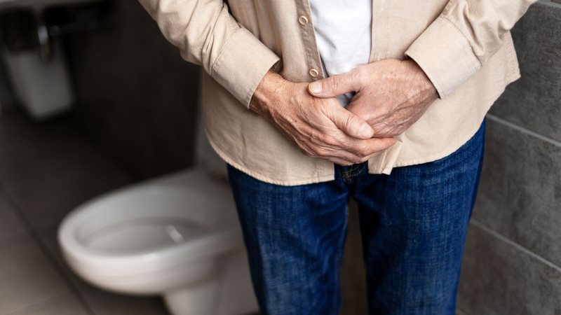 Sangue na urina é o principal indicativo de câncer na bexiga e deve ser investigado mesmo que aconteça apenas uma vez - AdobeStock