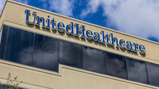 Ex-CEO Brian Thompson, da empresa de planos e benefícios de saúde UnitedHealthcare, foi morto em 2024 por Luigi Mangione - AdobeStock