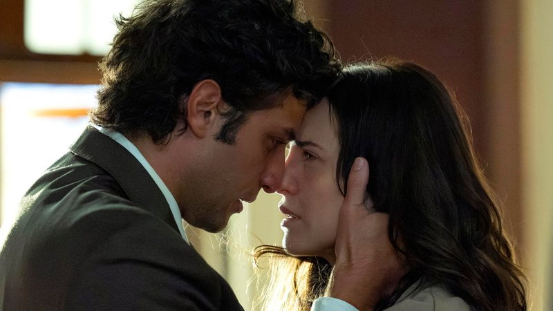 Adriana e Pedro passam a noite juntos em 'Quem Ama Cuida' - Globo