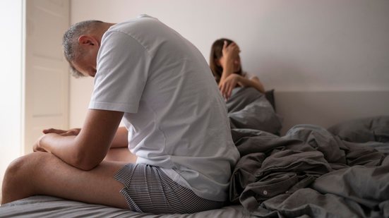 Redução da testosterona costuma começar a partir dos 40 anos e pode provocar alterações físicas, sexuais e emocionais - Magnific