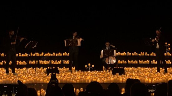 \u0027Candlelight\u0027: concerto à luz de velas traz clássicos do rock e pop ao vivo