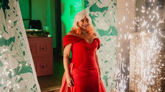 Fafá de Belém comemorou 70 anos vestida de princesa - @fafadebelem Via Instagram