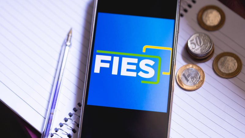 Quem renegocia dívidas pelo Desenrola Fies fica automaticamente impedido de apostar em bets - Adobe Stock