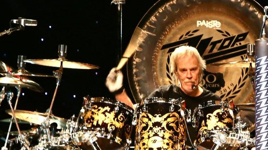 Causa da morte não foi informada pela família do músico - Redes Sociais/Instagram via @zztop