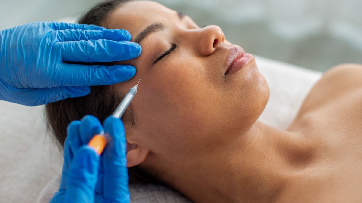 Norma revogada autorizava dentistas a realizar procedimentos como aplicação de toxina botulínica - Adobe Stock