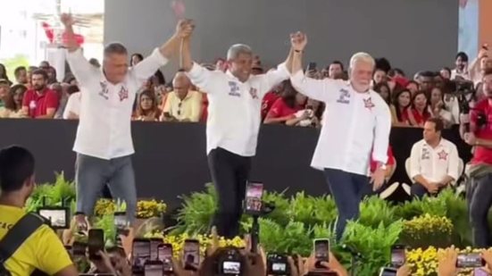 O governador da Bahia e candidato à reeleição, Jerônimo Rodrigues (PT), na convenção estadual do PT - Divulgação/@jeronimorodriguesba