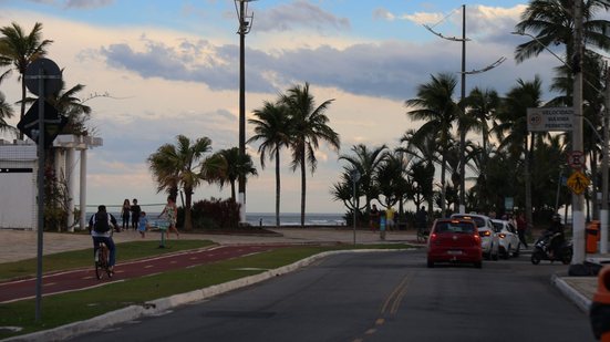 No Litoral, os ventos ultrapassaram 100km/h; Estado mantém Gabinete de Crises ativo neste sábado - Estadão Conteúdo