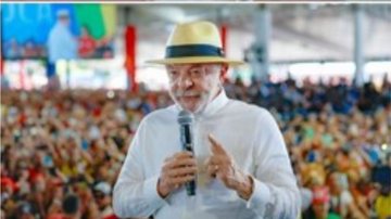 Lula durante a convenção do partido na Bahia - Divulgação/@lulaoficial