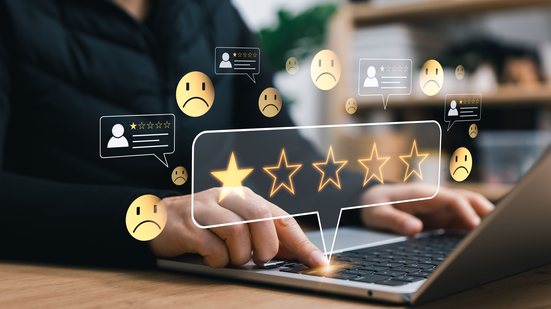 Boas avaliações são o critério mais rigoroso nas compras online - Adobe Stock