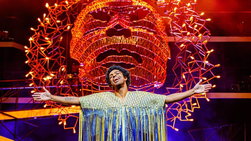 Estreia musical sobre vida de Gilberto Gil, dirigido por Miguel Falabella