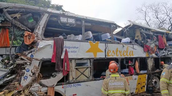 Ônibus saiu de Belo Horizonte e ia para Copacabana - Divulgação/ CBMERJ