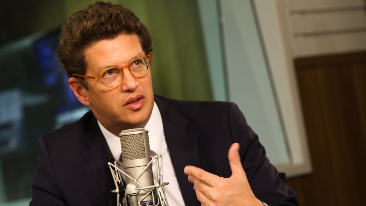 Salles disse que apresentou certidão sobre processo, mas reconheceu que o documento não está claro - Marcello Casal Jr/Agência Brasil