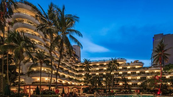 O bilionário Robert Kuok, de 102 anos, é um dos donos da rede de hotéis de luxo Shangri-La (foto) - Shangri-la Hotels/Divulgação
