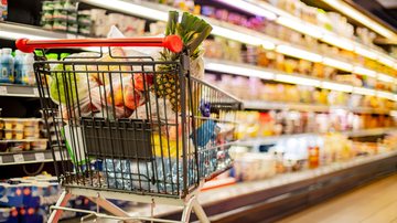Vendas ficaram 0,8% abaixo do recorde de março de 2026, segundo IBGE - Adobe Stock