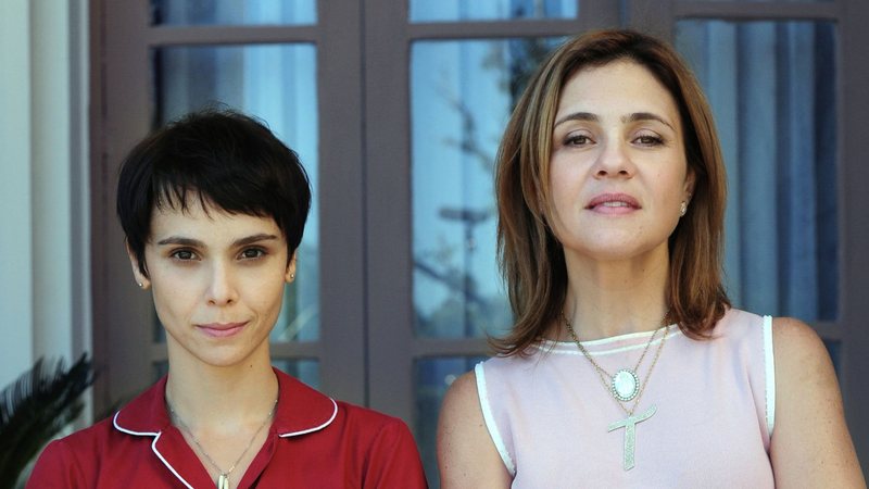 Nina (Débora Falabella) e Carminha (Adriana Esteves) voltarão a ficar cara a cara - Divulgação/Globo