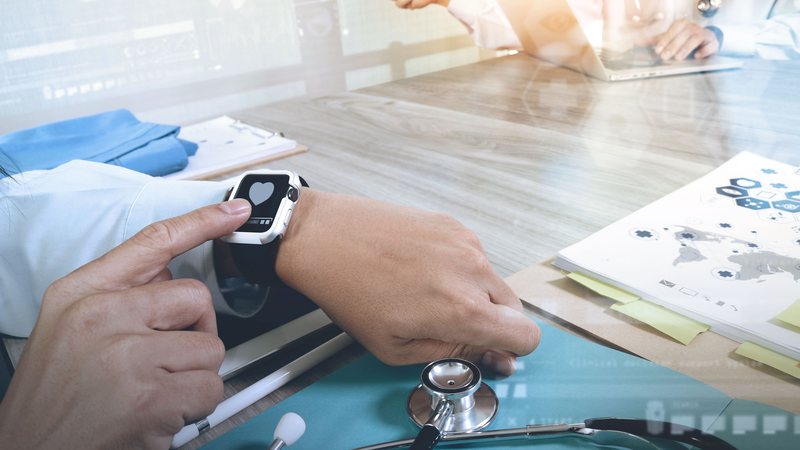 Principal benefício dos smartwatches é o fluxo constante de informações sobre o corpo - Adobe Stock