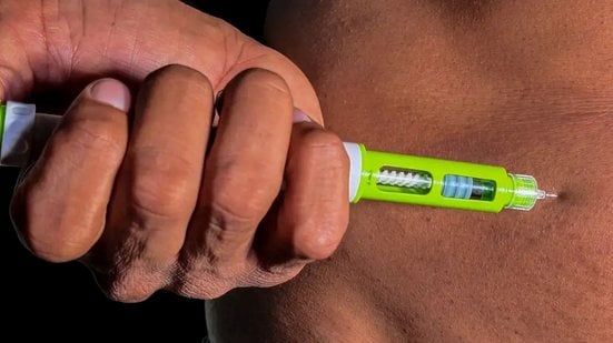 A falta de nutrientes no corpo pode acontecer mesmo em pessoas com sobrepeso e requer cuidados - Rafa Neddermeyer/Agência Brasil