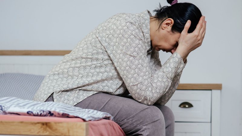 Sete a cada 10 mulheres na pós-menopausa com depressão fazem uso de psicotrópicos - Adobe Stock
