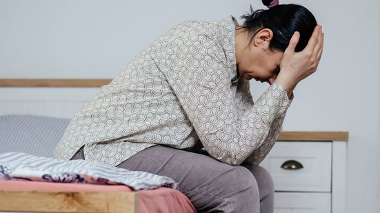 Sete a cada 10 mulheres na pós-menopausa com depressão fazem uso de psicotrópicos - Adobe Stock