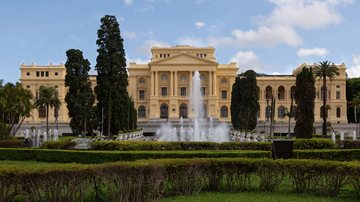 Em vez de apenas adaptar espaços existentes, o Museu planejou a acessibilidade como pilar estrutural - Foto: José Rosael