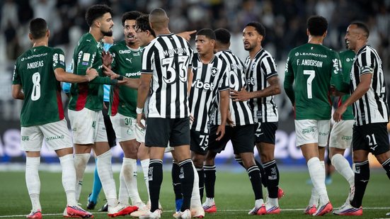 O calendário do campeonato tem 12 partidas restantes e mostra equilíbrio entre os principais candidatos ao título - JORGE RODRIGUES/AGIF - AGÊNCIA DE FOTOGRAFIA/EC