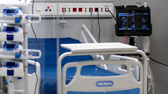 Multas para hospitais que descumprirem as regras variam de R$ 5 mil a R$ 500 mil - Adobe Stock