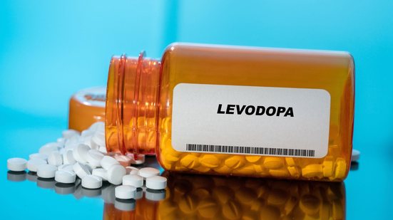 Medicamentos com carbidopa/levodopa podem estar associados à deficiência de vitamina B6, alerta Anvisa - Adobe Stock