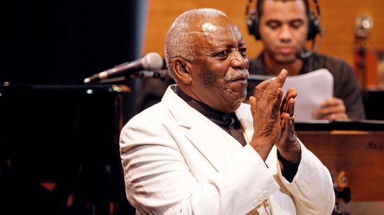 O compositor, arranjador e maestro Moacir Santos ocupa o mesmo panteão de nomes como Villa-Lobos e Jobim - Reprodução/Site Instituto Moreira Salles