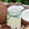 Óleos de coco podem ser usados na culinária e para hidratar pele e cabelos - Pixabay
