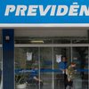 Decisão cautelar do TCU impede a liberação dos 10% destinados aos cartões de crédito e benefício - Reprodução/Agência Brasil