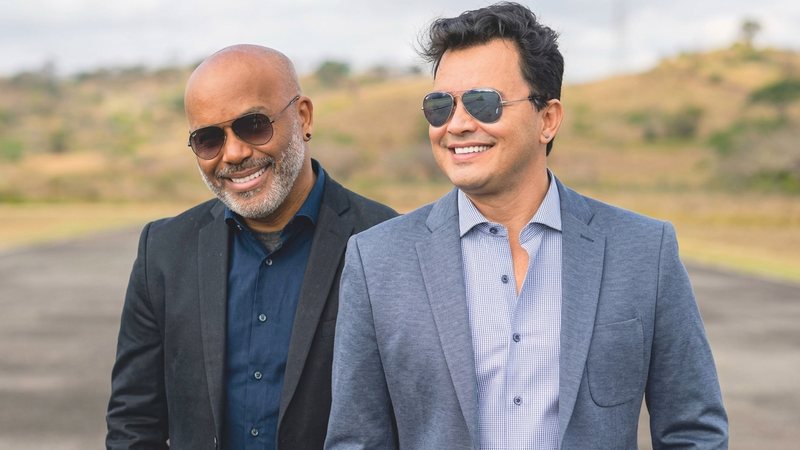 A dupla Rick e Renner interpreta alguns dos maiores hinos do sertanejo dos anos 90 - Reprodução / Instagram @rickerenner