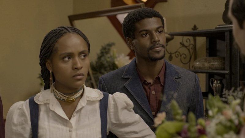 Tonho (Ronald Sotto) e Alika (Duda Santos) vão se separar - Globo