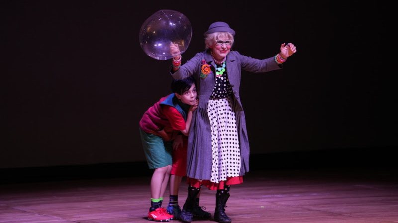 O teatro infantil 'Voz de Vó' está em cartaz no Sesc Pinheiros, em São Paulo - Priscila Prade