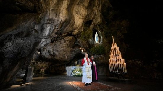 Papa Leão XIV em Lourdes, santuário católico francês associado a curas milagrosas de enfermos - Reprodução/Vatican News