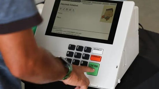 Partidos da chamada terceira via não conseguem superar a polarização nas eleições - Valter Campanato/ Agência Brasil