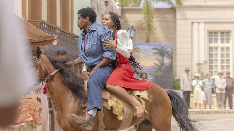 Alika (Duda Santos) e Tonho (Ronald Sotto), de A Nobreza do Amor - Globo